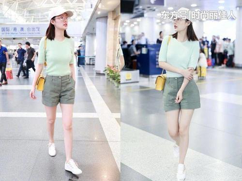 李沁现身机场，身穿牛仔短裤配细针跟，网友：大长腿藏不住