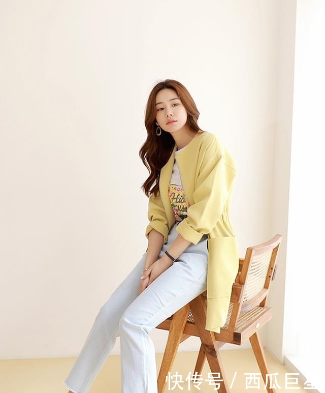 『展现』韩版修身牛仔裤穿出气质魅力,展现一个清新时尚的自己