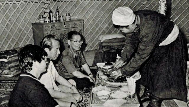  「汽车」80年代北国边城二连浩特 大量进口的苏联汽车 看你还记