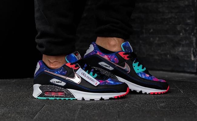  [Max]迷人的超人气星空主题！这双Air Max 90上脚真不错