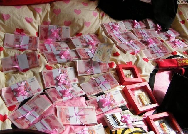 如果人民币变成世界货币，中国人的生活会有啥变化?看完好期待!