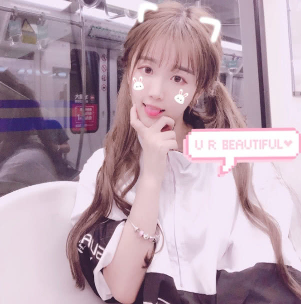 杨清柠和王乐乐分手后无处“捞金”，如今下海开始卖三无减肥药？