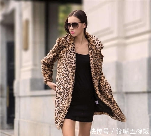 气质:女人过了40岁最好不要穿这4种衣服出门,不仅毫无气质还特别掉价