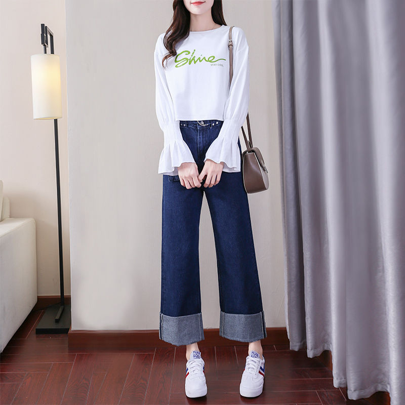 偷偷告诉你，裙子不流行了，今年流行这样套装，美的款款想买