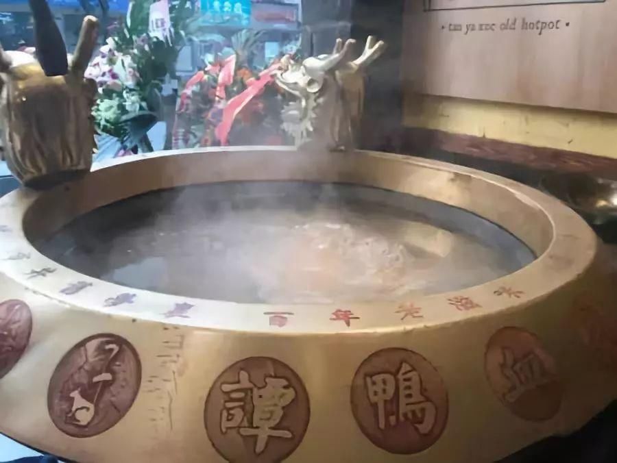 汉中“生蛆”门事件，店家已出面辟谣!