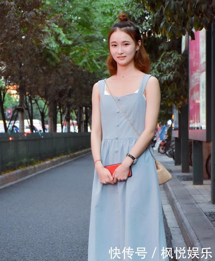  「秀气」街拍小姐姐的汉服比较秀气，有种小家碧玉的感觉