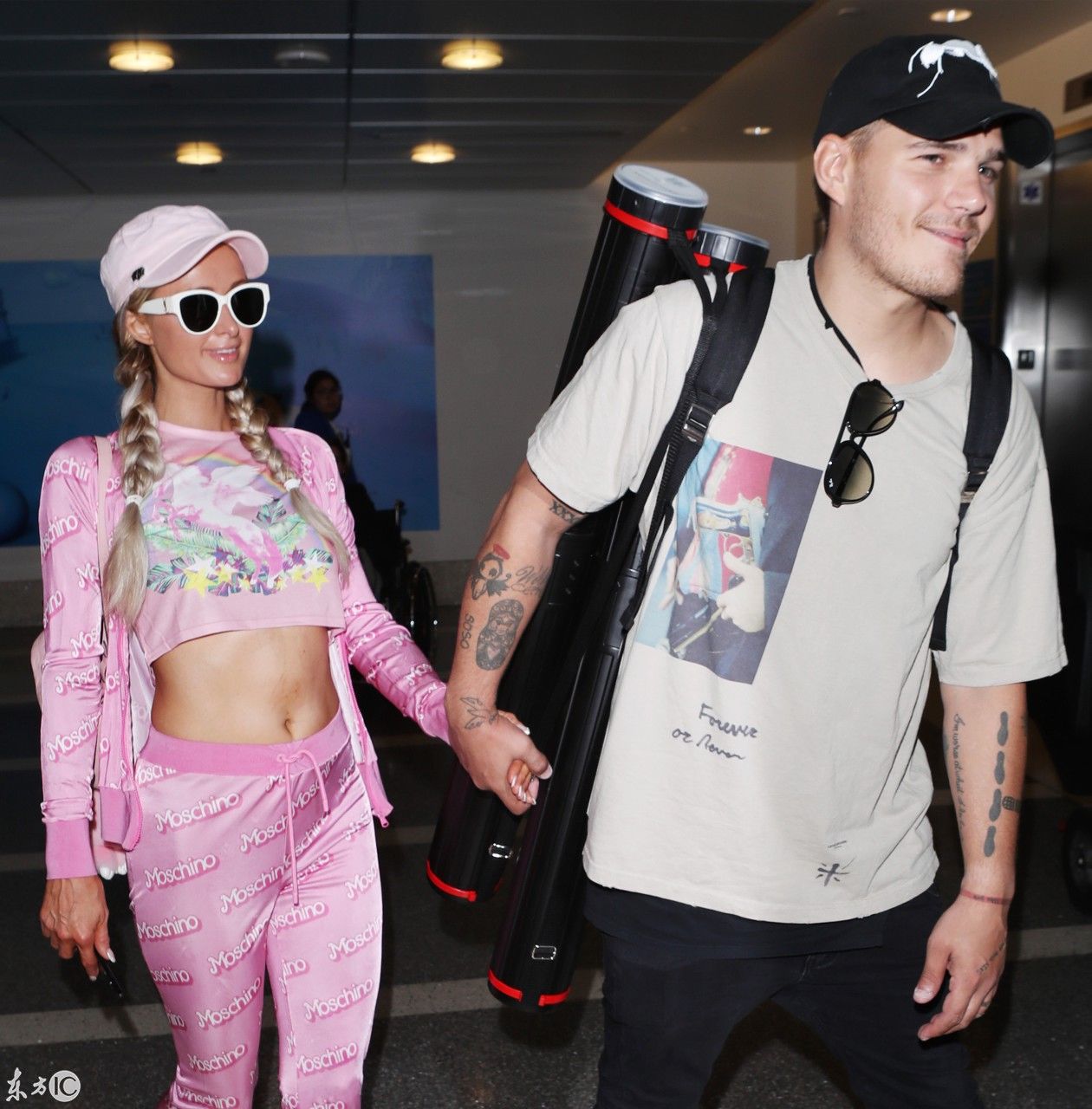 一个貌美如花却最怕身材走形 一个年近40身材却秒杀20岁少女