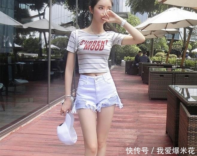 『美女』清爽活力的牛仔裤美女, 秀出独特的自我, 一眼就出挑!