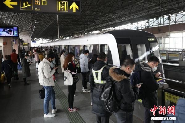  车站：上海地铁对17座车站实行早高峰限流