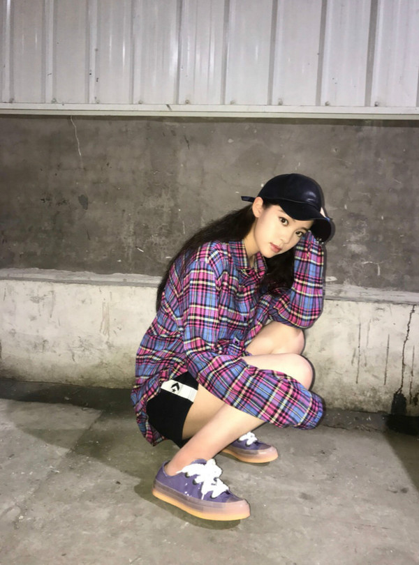 95后小花们正面PK! 是谁拉高了穿搭水准?