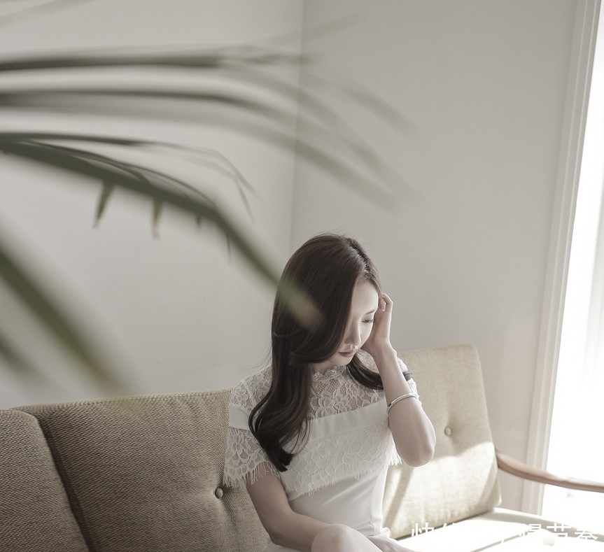 # 古典#春绣花玫蕾丝网纱披肩古典裙，女神孙允珠