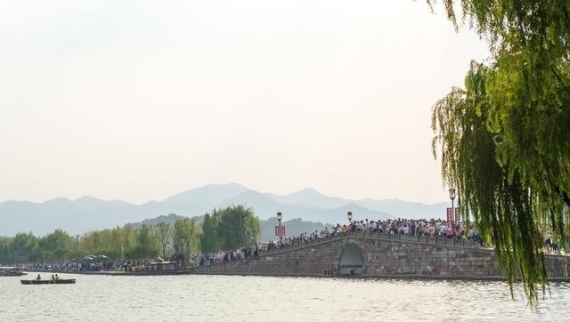 中国最干净的三座城市，杭州排第三，第一名连日本人都不得不服