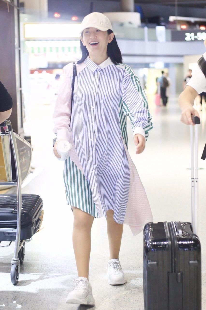 这次换谢娜给吴昕上课了，要想显高她就不能这样穿!