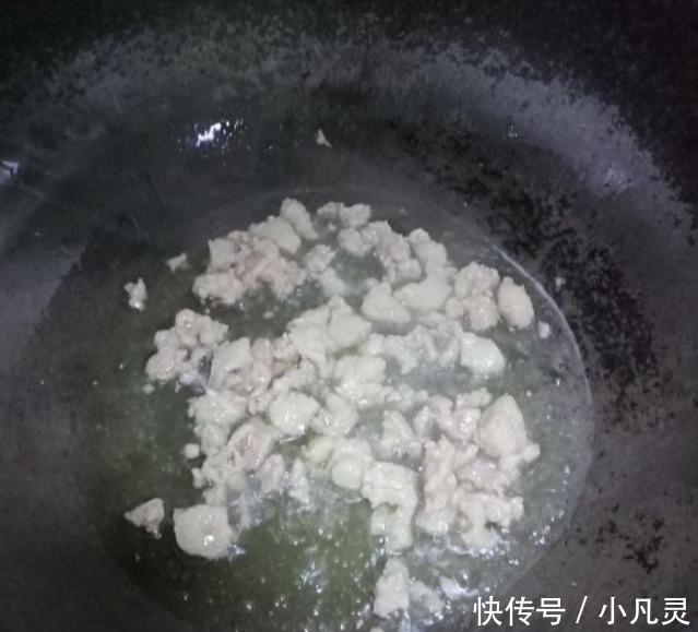  #肉丁烧豆#它是天然“黄体酮”，隔三差五吃，淡化皱纹，美白防色斑