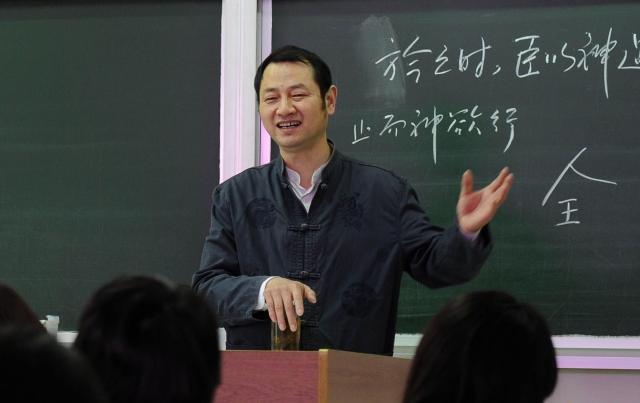  「公务员考试」2020年起，铁饭碗更铁了除公务员，这五个工作更