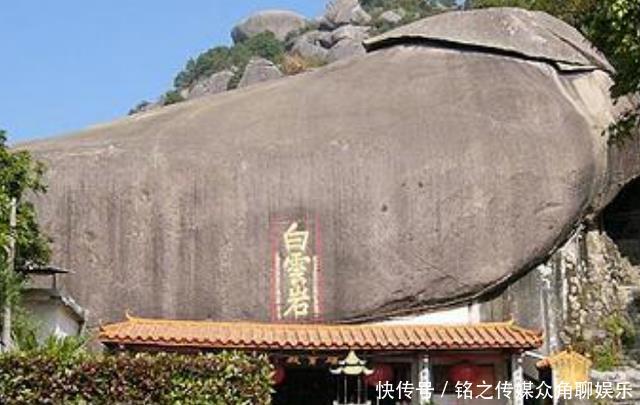 『鲜有』国内被石头压着的寺庙,距今400多年历史,地处偏僻鲜有人知!
