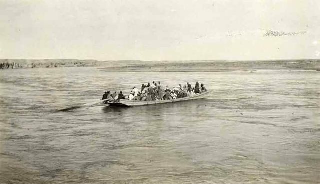 看看100年前的新疆什么样?