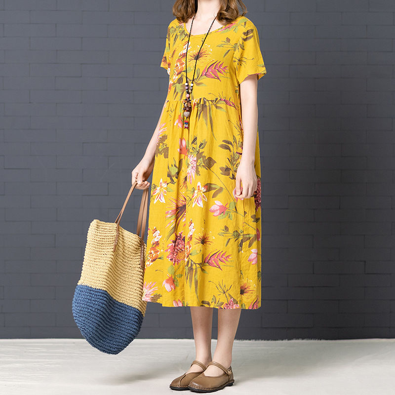 美女必备的“麻凉裙”,看看45岁表嫂穿出的，白嫩清凉风