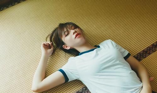  【花钱】不花钱的护肤小技巧，让你重返青春，肌肤变得水嫩光滑