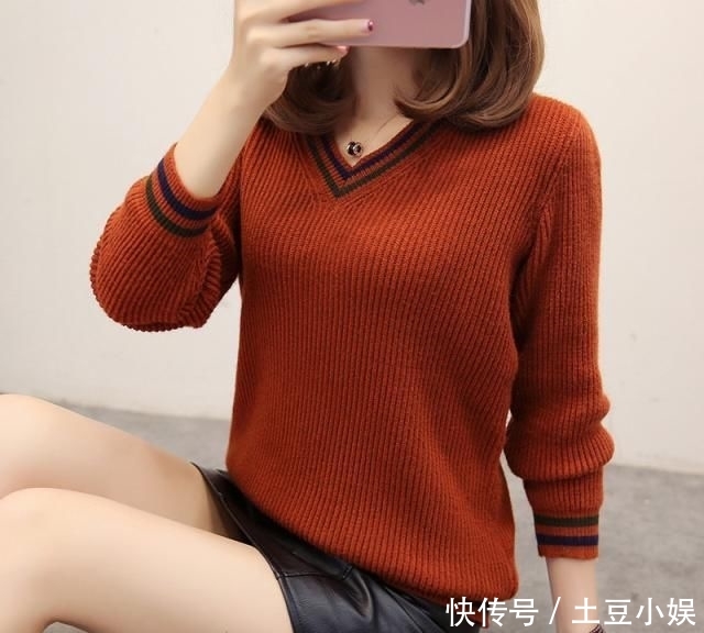  『提醒』提醒一下：中年女人穿毛衣一定要选这几种颜色，真的很美