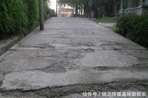  「高速」为什么国家要禁止使用混凝土修建高速公路了？网友：还