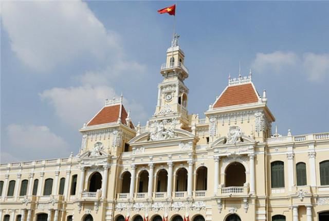 越南女孩真的想嫁到中国来吗？越南导游说出真相，网友：很现实！