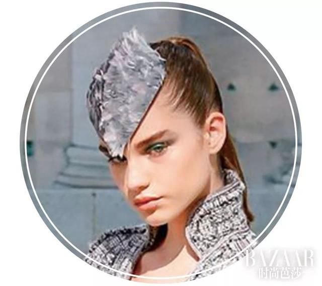 塞纳河倒映的Chanel高定,流淌的是左岸的旧时光