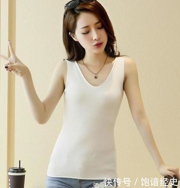  『洒脱』干练洒脱的牛仔裤美女，穿出美好身姿