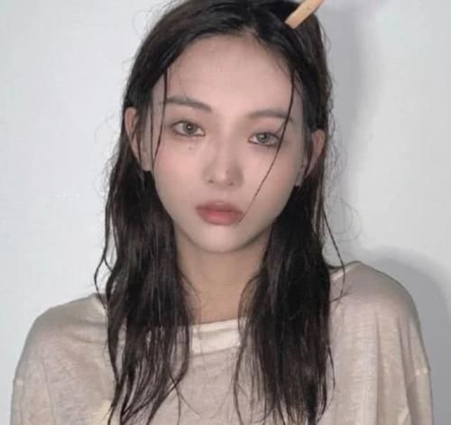 『漂亮』青春期女生想“越长越漂亮”,请远离这“3行为”,否则颜值会下滑呦!