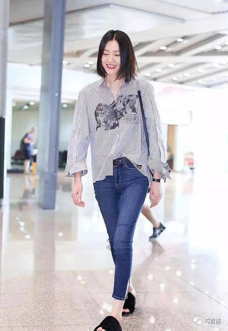 刘雯真会穿，简单搭配超模气质尽显，网友：大表姐就是不一样