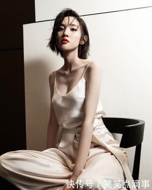 # 形象#身材完美,张若昀真捡到宝了!唐艺昕“吊带睡衣”照引刷屏