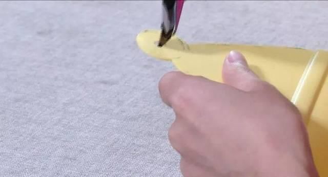  #留在#洗洁精用完了，为何她还把空瓶子留在厨房里？