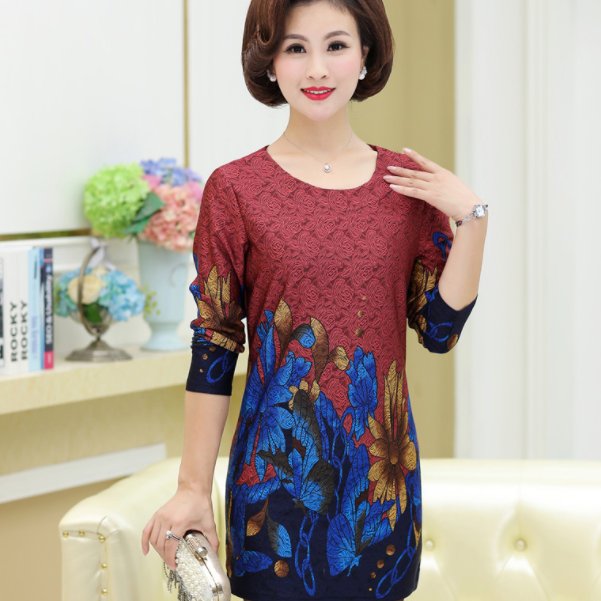 不喜欢穿裙子的妈妈有福了，看到这些打底衫，你肯定会带回去