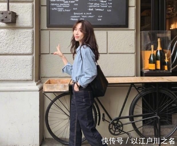 『带着几分』别纠结搭什么裙子?换它时髦指数飙升