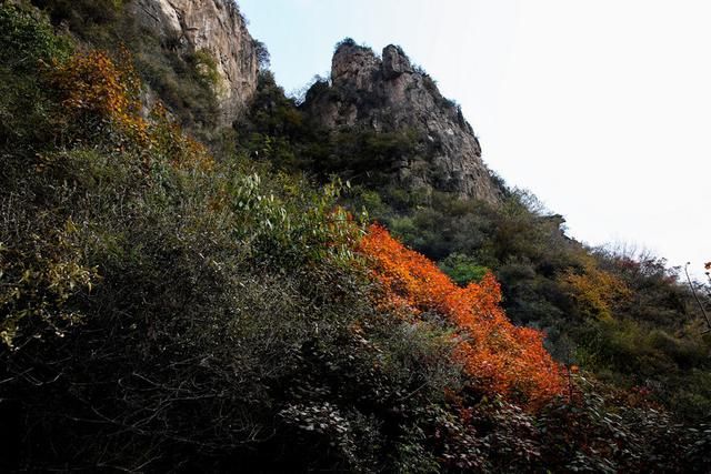 瑜伽山（草垛山）观弥勒赏红叶，融入自然亲近大地