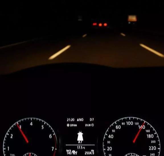 中国想学德国高速不限速？专家：我们还差100年！