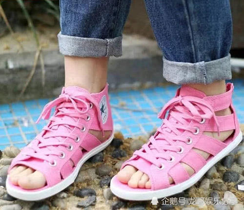 年度又丑又贵的鞋子top3，匡威就占了两个！设计师上点心吧！