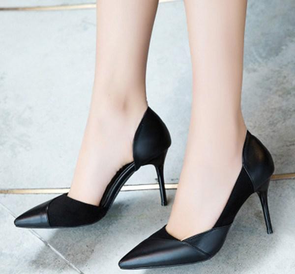 真迷人,老婆新买的“淑女风”高跟鞋,穿上显高显气质,百看不腻