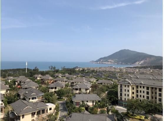 比三亚人少，比青岛消费低!这个高铁直达的小众海岛，景美海鲜多