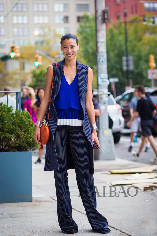 轻熟女穿搭典范！Lily Kwong街拍私照合辑