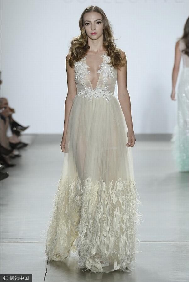 2018春夏纽约时装周Vancy Law秀场