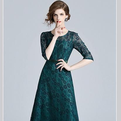 不骗你，大牌”欧货“秋裙，高贵又显嫩，初秋这样穿，想不美都难