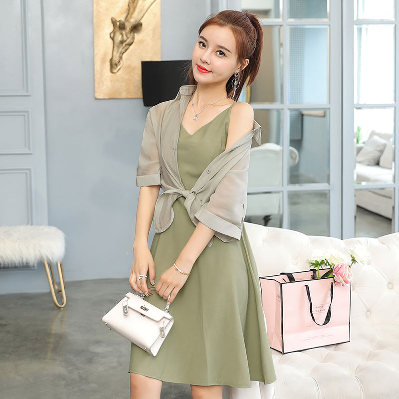 天哪!现在女人好大胆!“透视衫”也敢穿出门，但真的性感又美丽