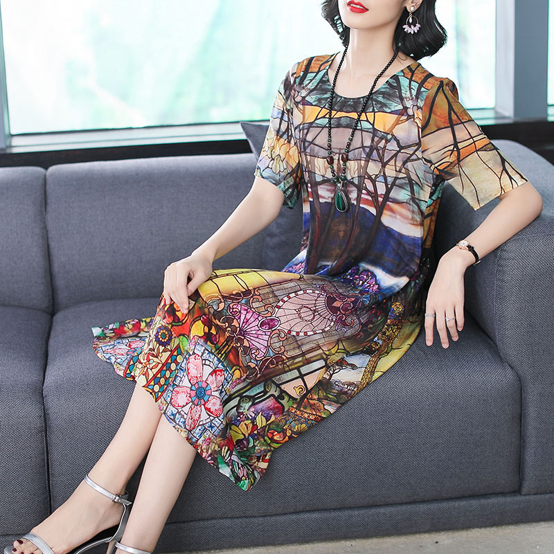 偷偷告诉你:“漫步裙”比旗袍时髦千倍，最适合6070后女人