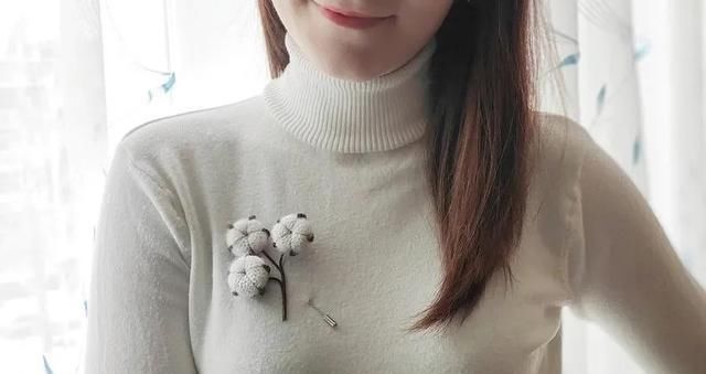  【胸针】她把钩编剩余下来的细线都钩成了小动物胸针,太让人喜欢了!
