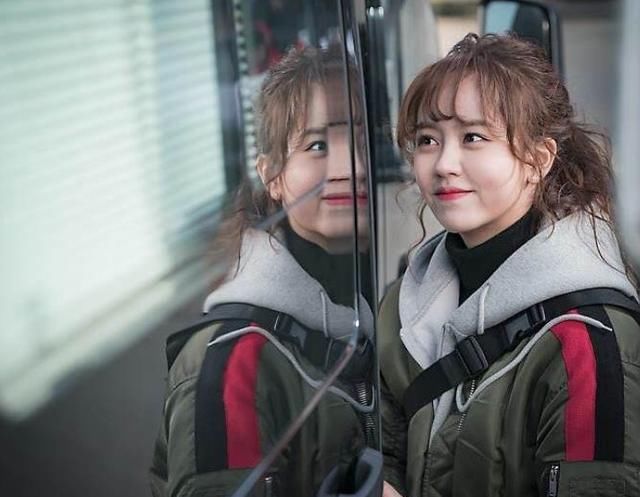 “美人胚子”金所炫爆肥，手拿扇子水壶似大妈，网友:已经脱粉!