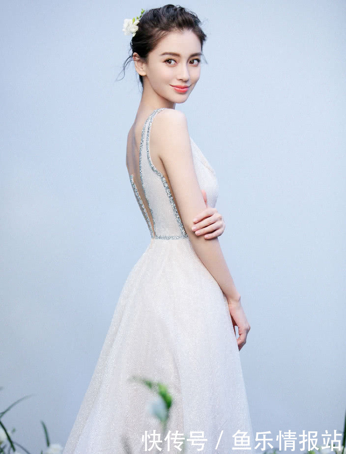 杨颖太会玩了，把“卫生纸”剪成仙女裙，但发型搭配瞬间老5岁！