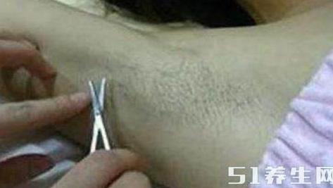 女人身上这3个部位的“毛”不能拔，男人嫌弃也别拔！特别是第3个