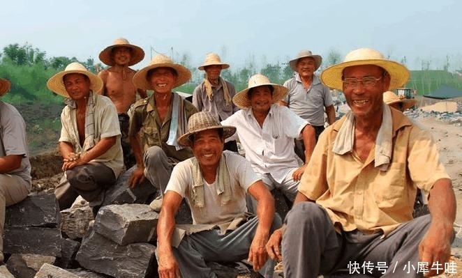 包工头玩套路, 日薪开出500元, 依然招不到人, 农民: 我们不上当