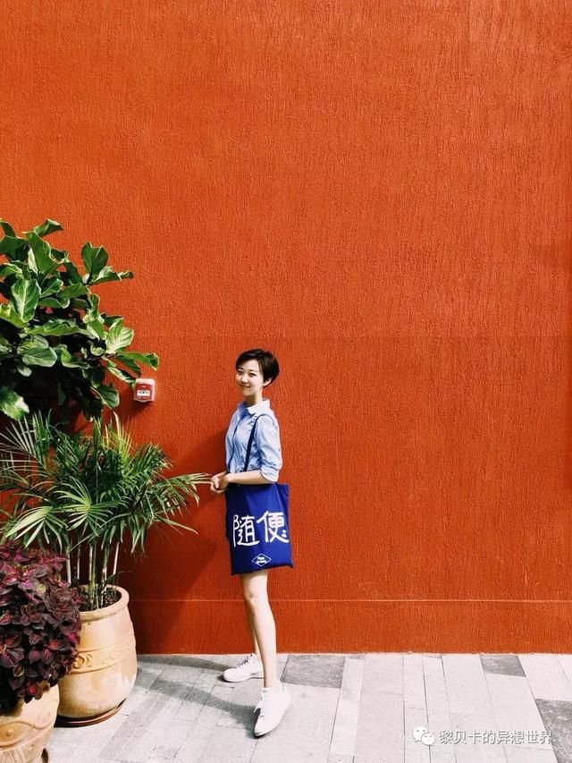 这些千元级美貌包包到底有什么魅力，让她们天天都想背！